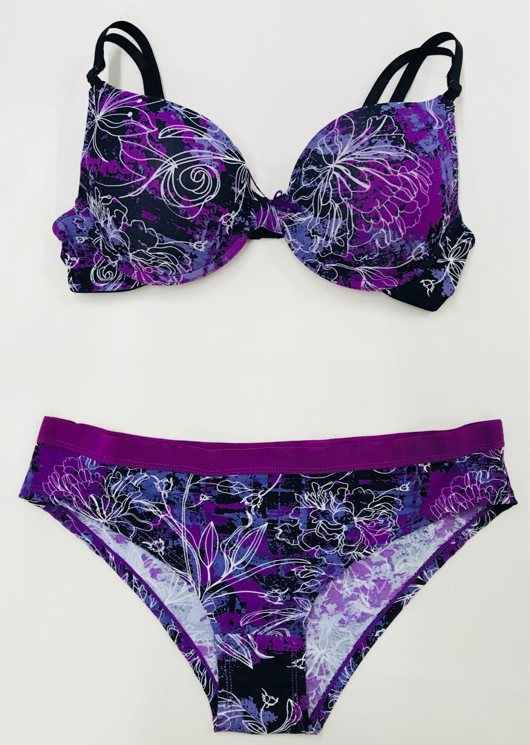 Ladies bra set